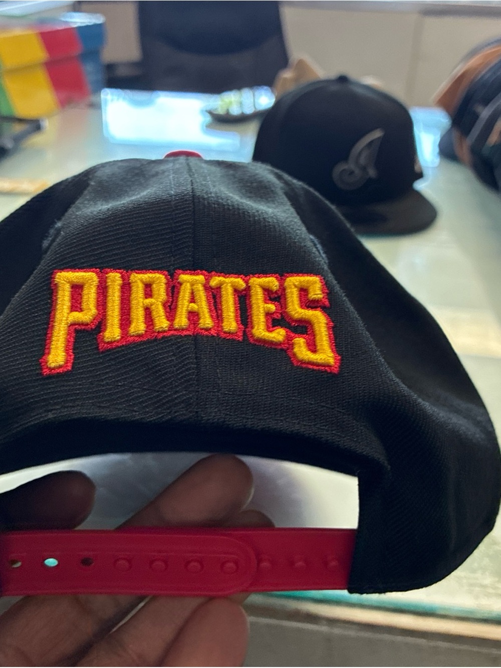 New Era 59Fifty Men's Cap MLB Pittsburgh Pirates OSFM Pre Owned Used - Picture 7 of 14